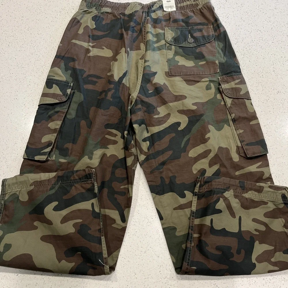 Levis Baggy Field Cargo Pants Camouflage Mens Large NWT Irregular Stamp